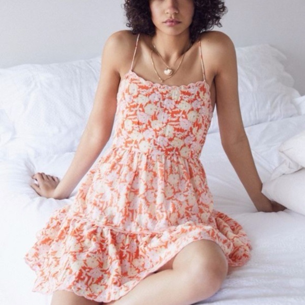 Urban Outfitters Hannah babydoll floral tiered mini dress size small